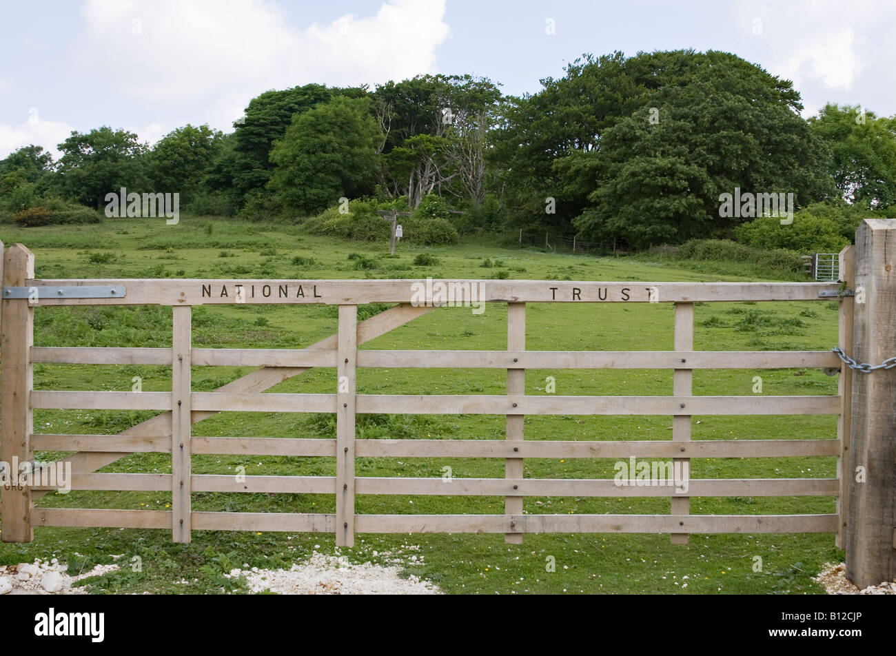 Porte à l'entrée de la propriété National Trust à Cissbury Ring, West Sussex, Angleterre, Royaume-Uni Banque D'Images