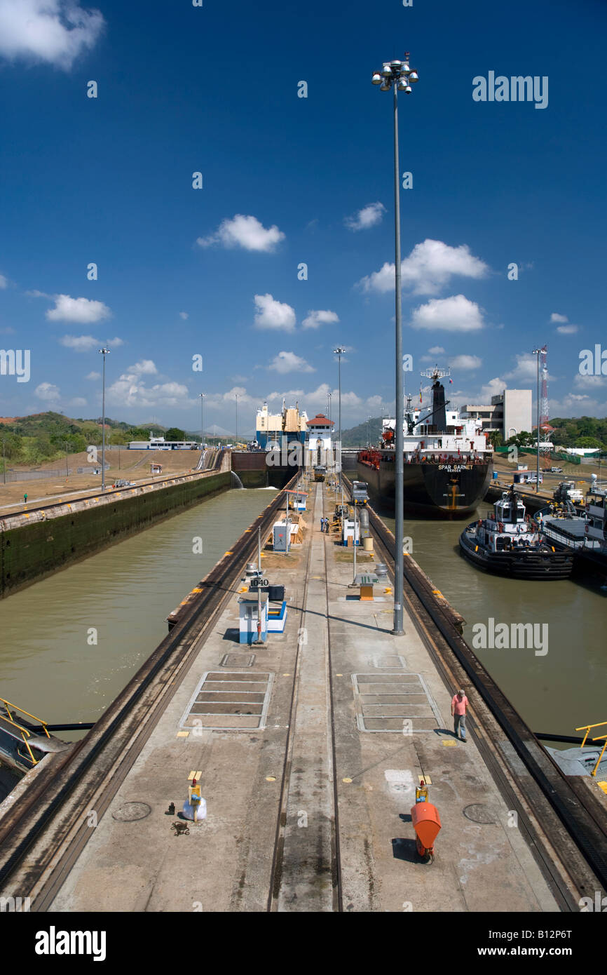 MIRAFLORES LOCKS CANAL DE PANAMA, RÉPUBLIQUE DU PANAMA Banque D'Images