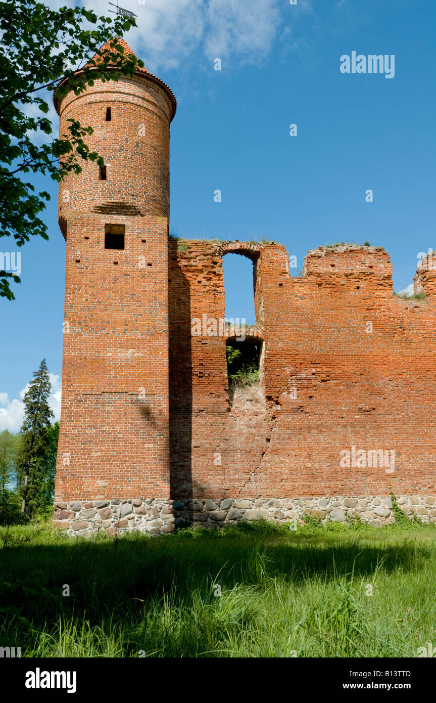 Ruines du château Teutonique dans Szymbark, Warmian-Masurian Voivodeship, Pologne Banque D'Images