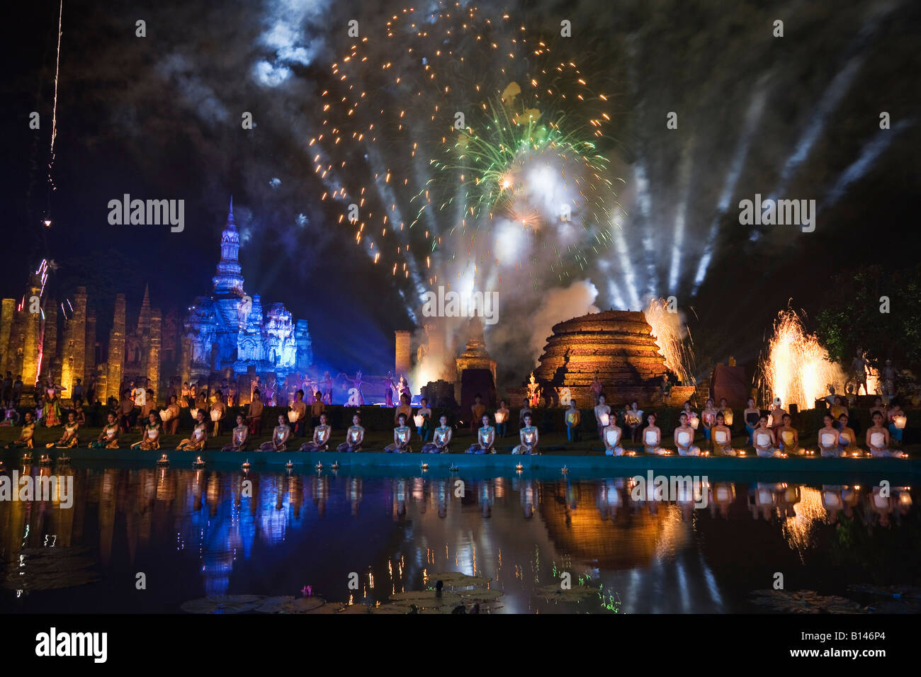 Spectacle son et lumière - Sukhothai, THAÏLANDE, province de Sukhothai Banque D'Images