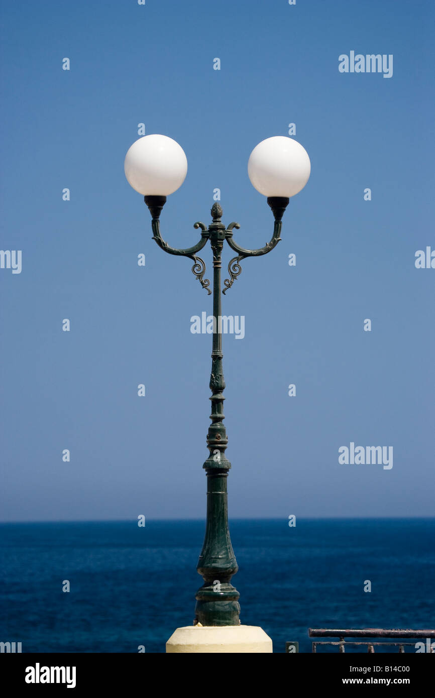 Malte Bugibba promenade du front de chandelier Banque D'Images