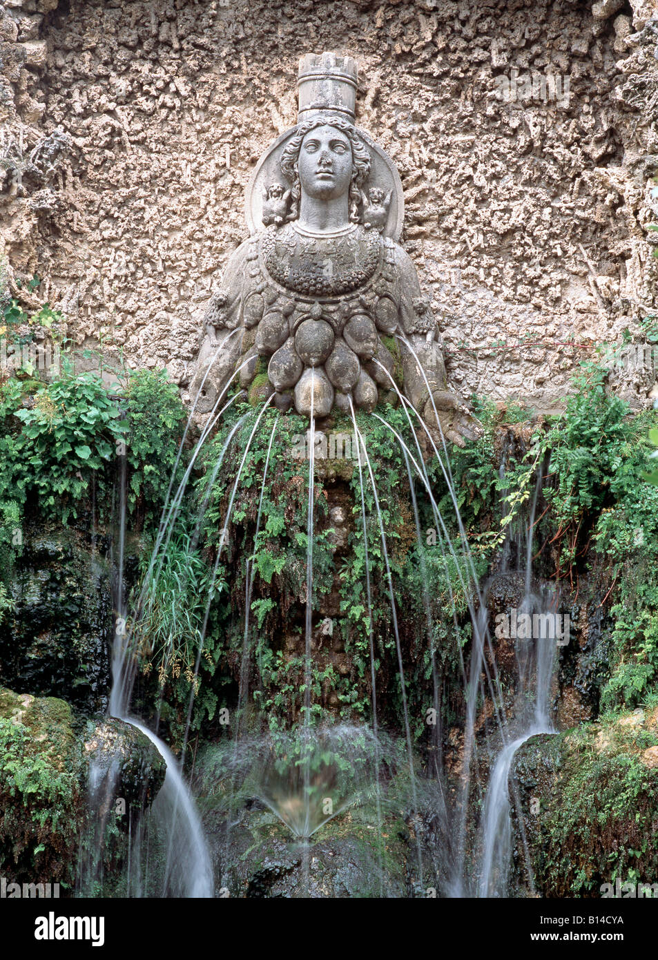 Tivoli, Villa d'Este, Renaissancegarten, Brunnen der Diana von Ephesos (Mutter Natur) Banque D'Images