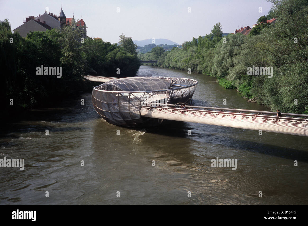 Murinsel Graz Autriche île artificielle à rivière Mur pour des événements d'art Banque D'Images