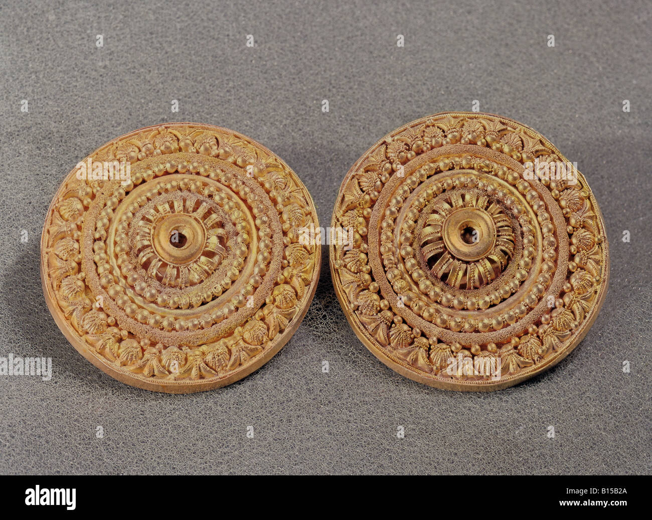 Beaux-arts, antiquité, Etrusques, sculpture, plaques de l'oreille, l'or et l'granualted les palourdes, 6e siècle avant J.-C., Schmuckmuseum Pforzheim, , n'a pas d'auteur de l'artiste pour être effacé Banque D'Images