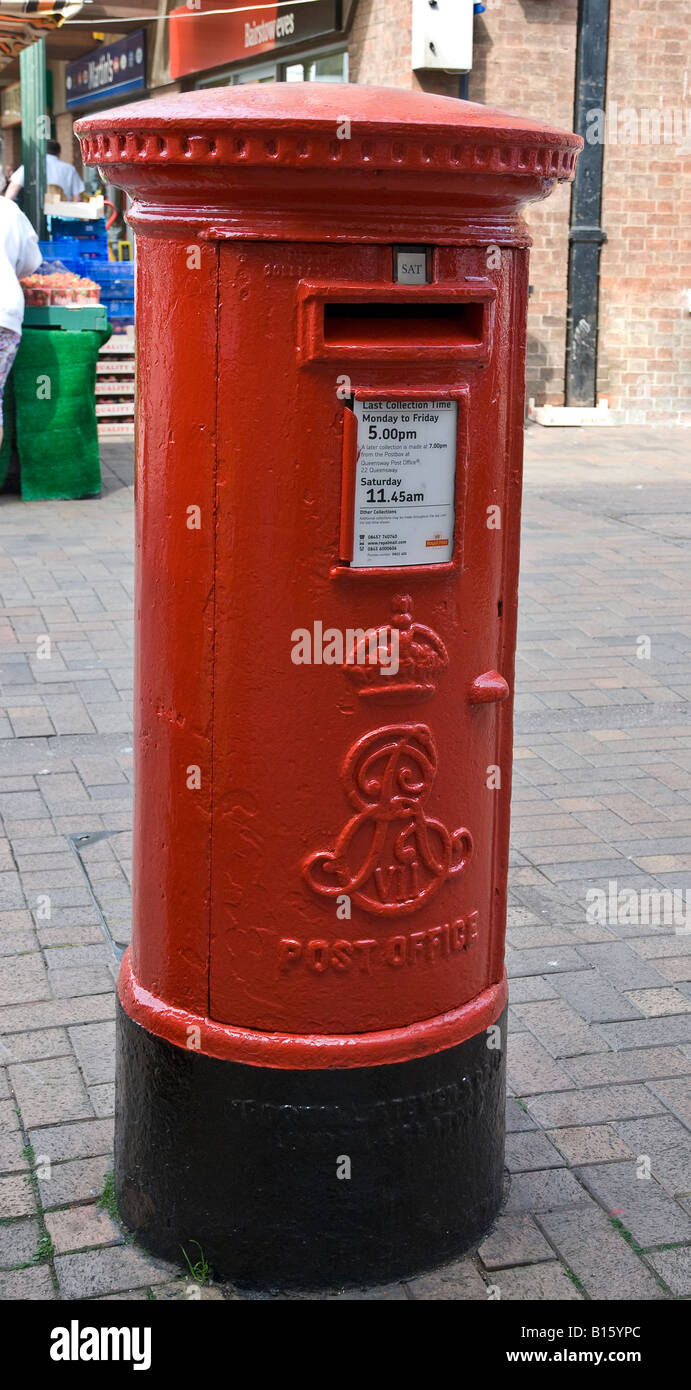 Edouard V11 postbox dans Square à Gainsborough Lincolnshire UK Banque D'Images