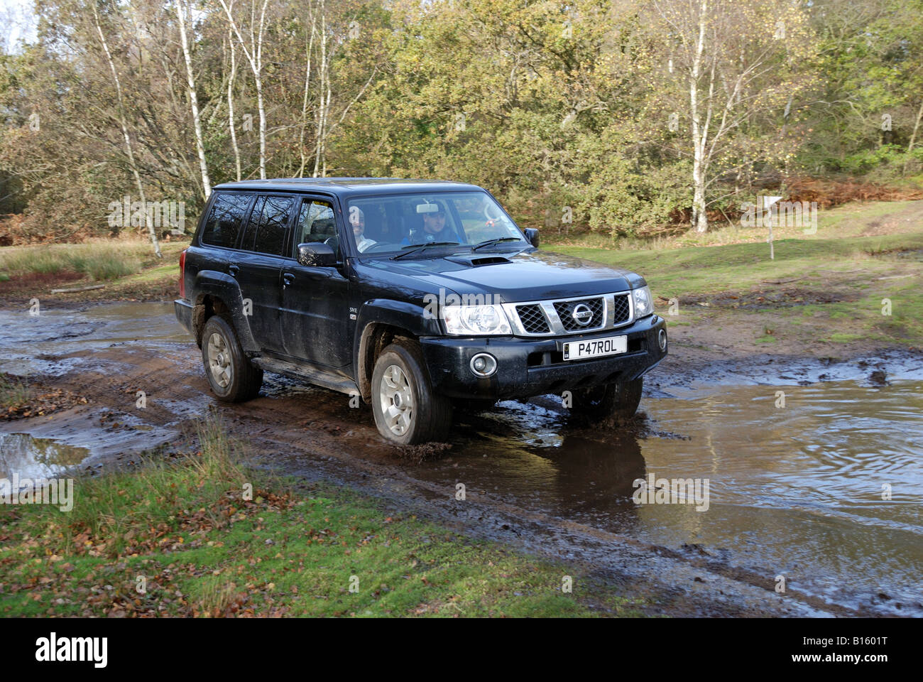 Nissan Patrol SVE 4WD à un Broxhead Bordon commune Novembre 2006 Ronde d'entraînement de toutes les roues motrices Site Club UK Banque D'Images