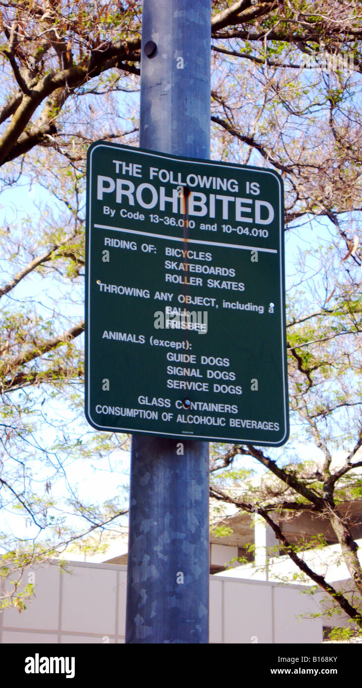 'Interdit' street sign, Santa Rosa, California USA Banque D'Images