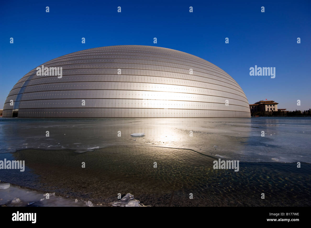 Le Grand Théâtre National Opera House l'Œuf conçu par l'architecte français Paul Andreu Asie Chine Beijing Banque D'Images