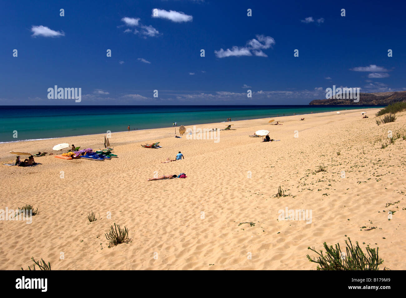 Afficher le long de la plage de l'île atlantique portugaise de Porto Santo. Banque D'Images