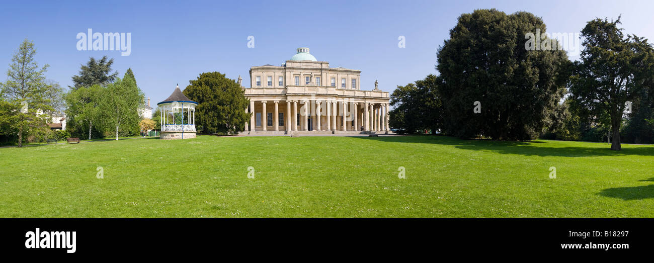 The Regency Pittville Pump Room à Pittville Park, Cheltenham Spa, Gloucestershire, Royaume-Uni Banque D'Images