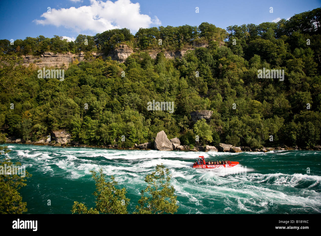 Whirlpool Jet excursion en bateau sur la rivière Niagara dans la gorge du Niagara, Niagara Falls, Ontario, Canada. Banque D'Images