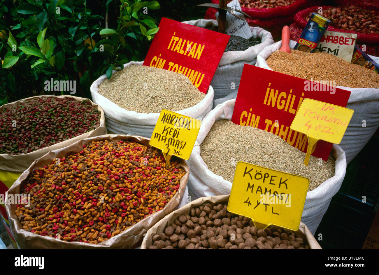 12 mars 2006 - marché aux épices égyptien à Eminönü à Istanbul. Banque D'Images