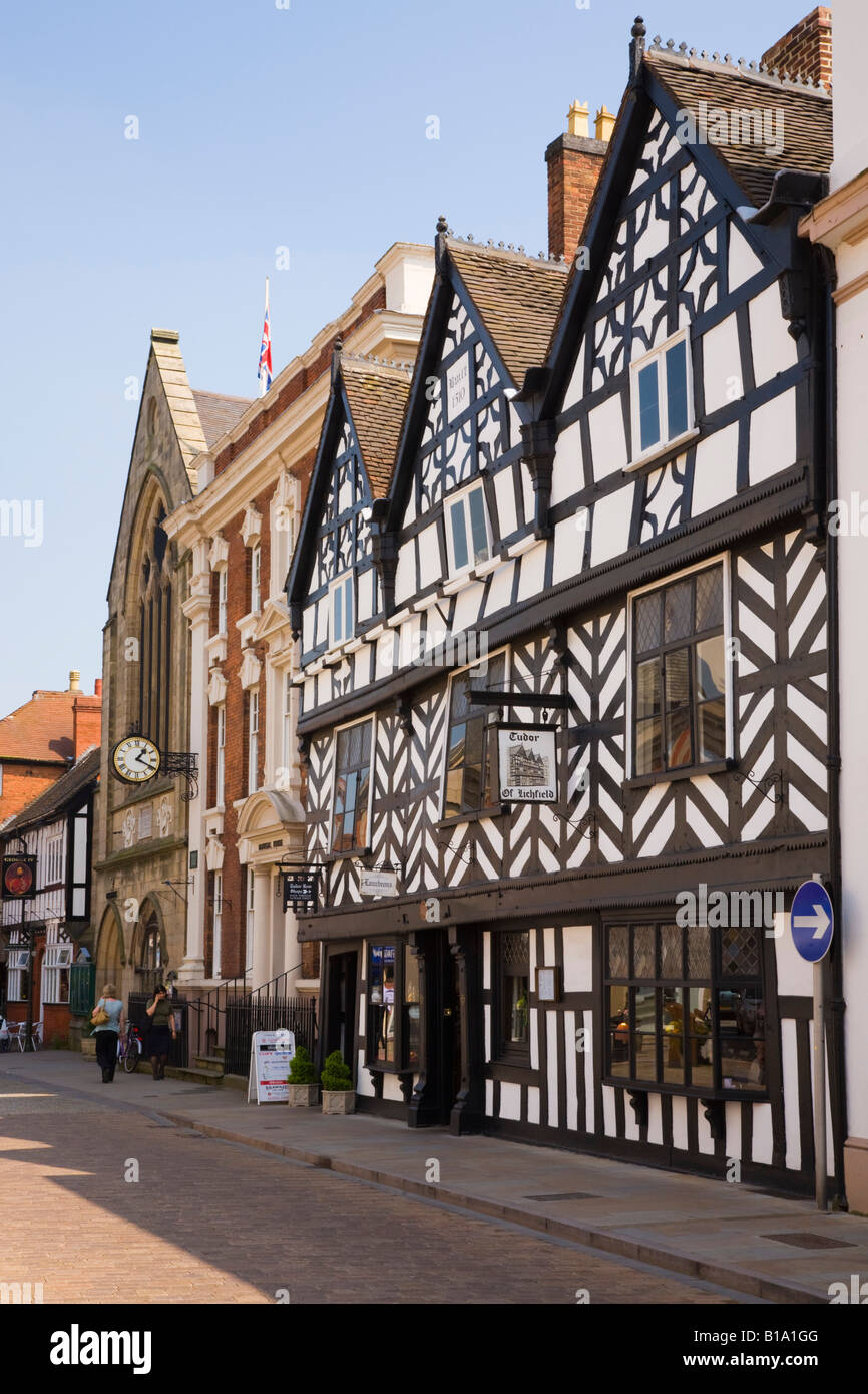 Noir et blanc du 16ème siècle en bois de construction 1510 Tudor dans l'alésage Street Lichfield Staffordshire West Midlands England UK Grande-Bretagne Banque D'Images