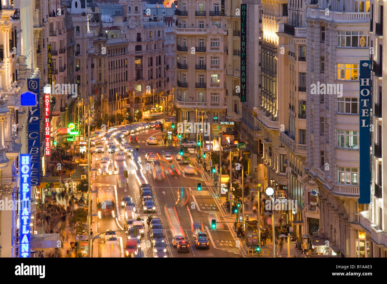 Portrait de la Gran Via à Madrid, Espagne. Banque D'Images