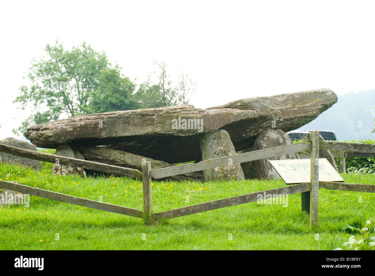 Arthur's Stone chambré tombe néolithique Banque D'Images