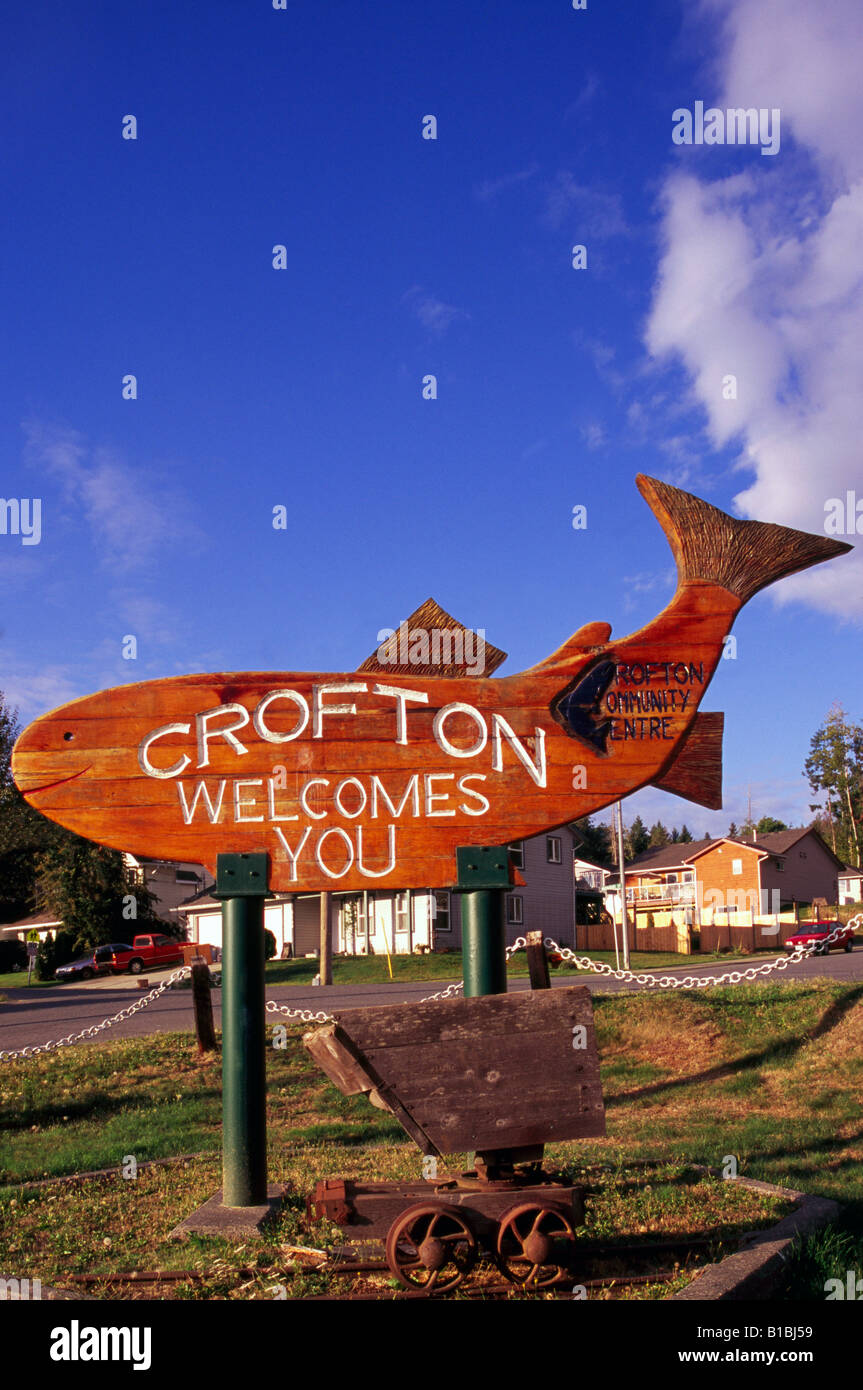 Crofton, île de Vancouver, BC, en Colombie-Britannique, Canada - Bienvenue Sign pour Pulp & Paper Mill Village Banque D'Images