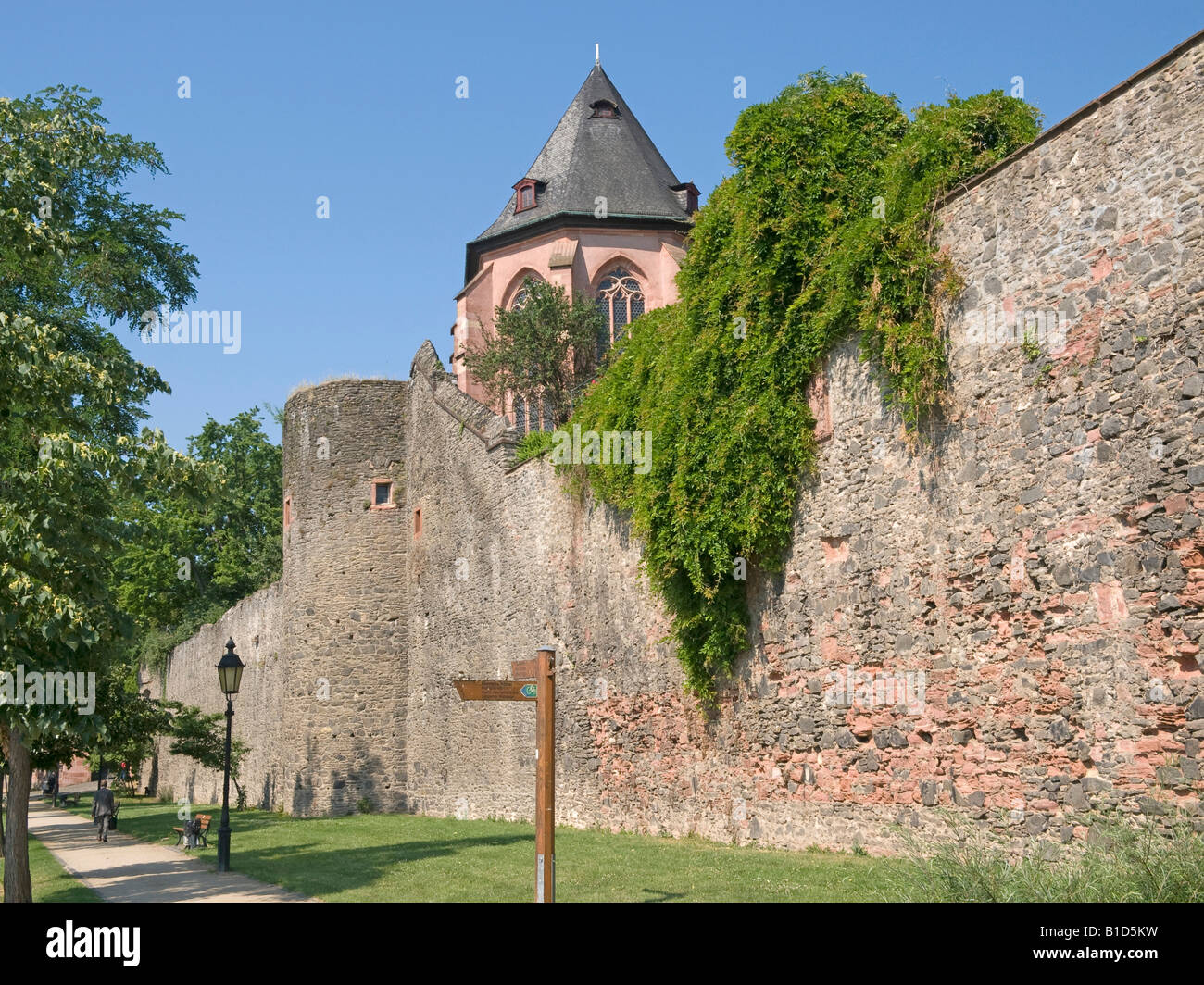 La vieille ville fortifiée sur la rivière Main dans la vieille ville de Höchst, Hoechst dans Frankfurt am Main Allemagne Hesse Banque D'Images