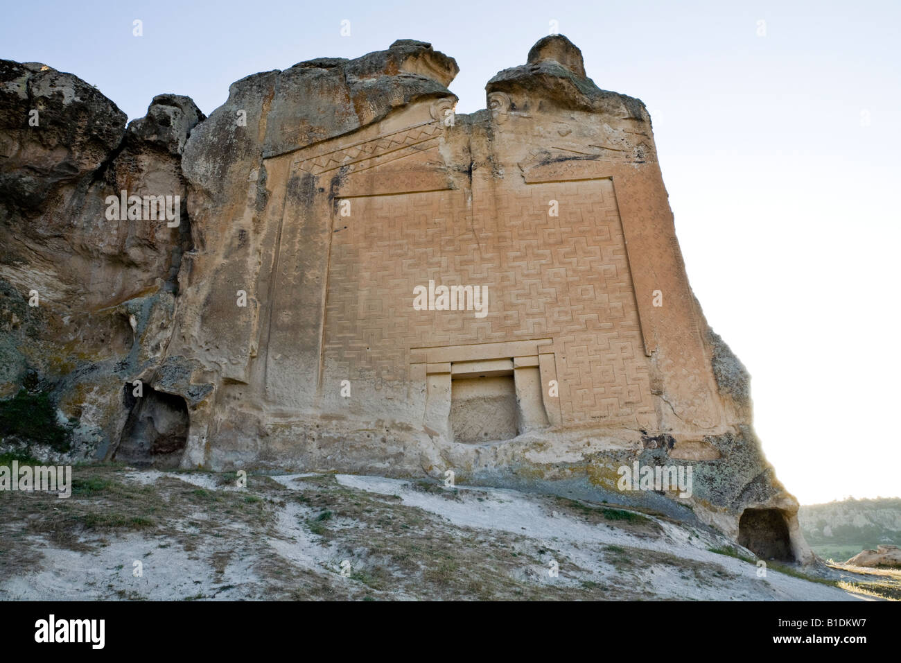 Le rock-cut tombe du roi Midas à Midassehir connu sous le nom de Yazılıkaya, dans l'ouest de l'Anatolie, Turquie Banque D'Images