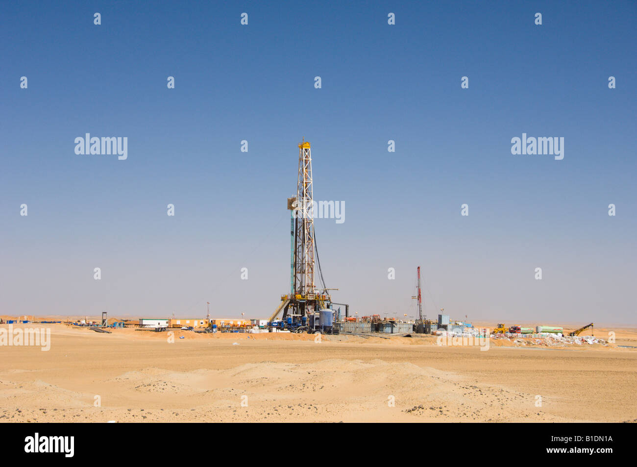 L'extraction du pétrole dans le désert occidental égyptien Banque D'Images