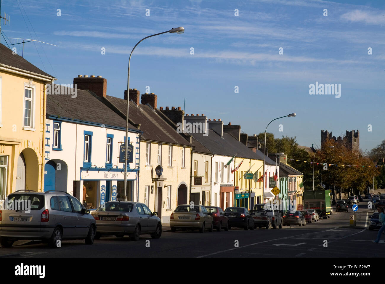 La rue principale d'Adare Limerick Irlande Banque D'Images