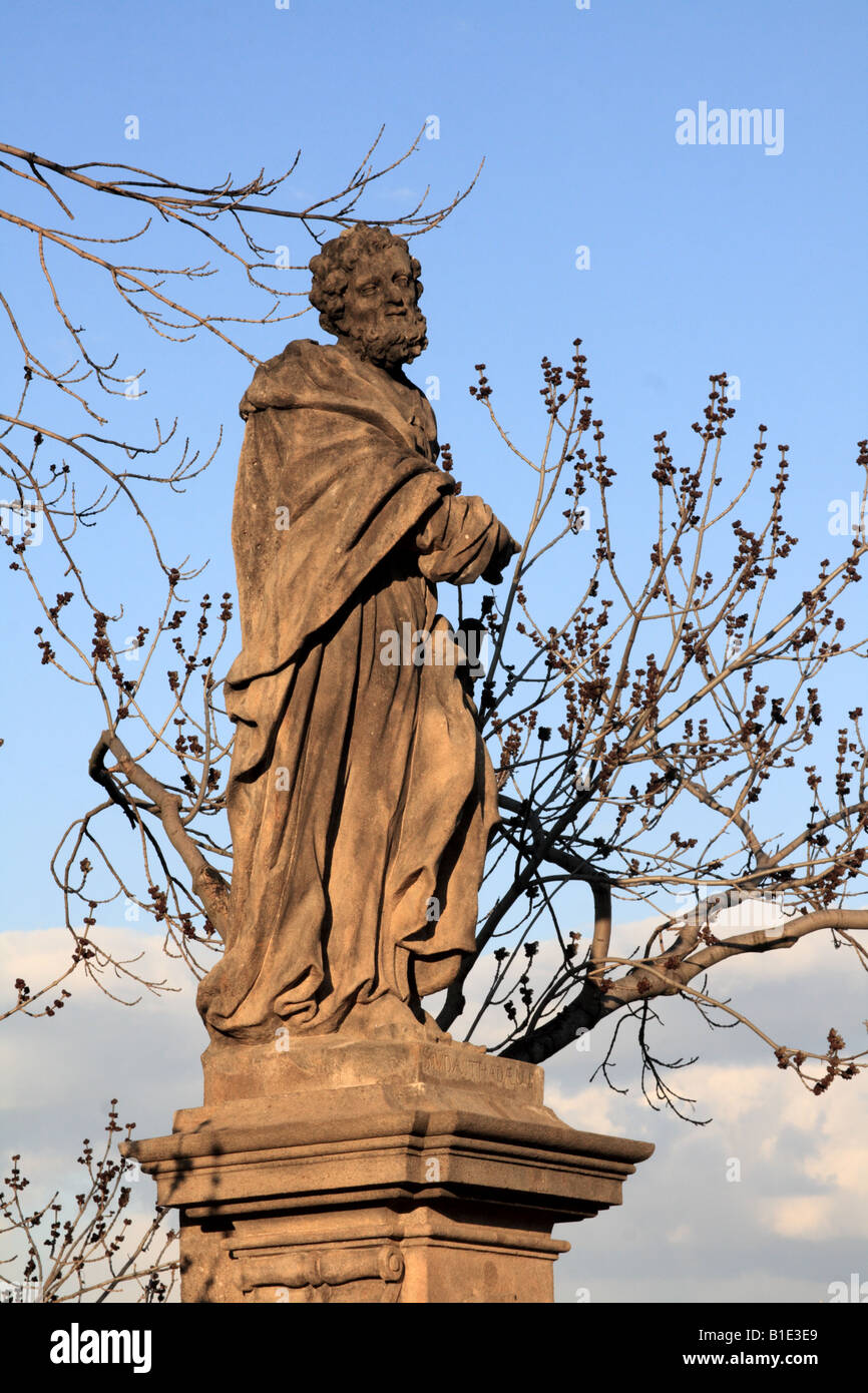 St Jude Thaddée sur le pont Charles à Prague par J O Mayer 1208 Banque D'Images St Jude Thaddée sur le pont Charles à Prague par J O Mayer 1208 Banque D'Images