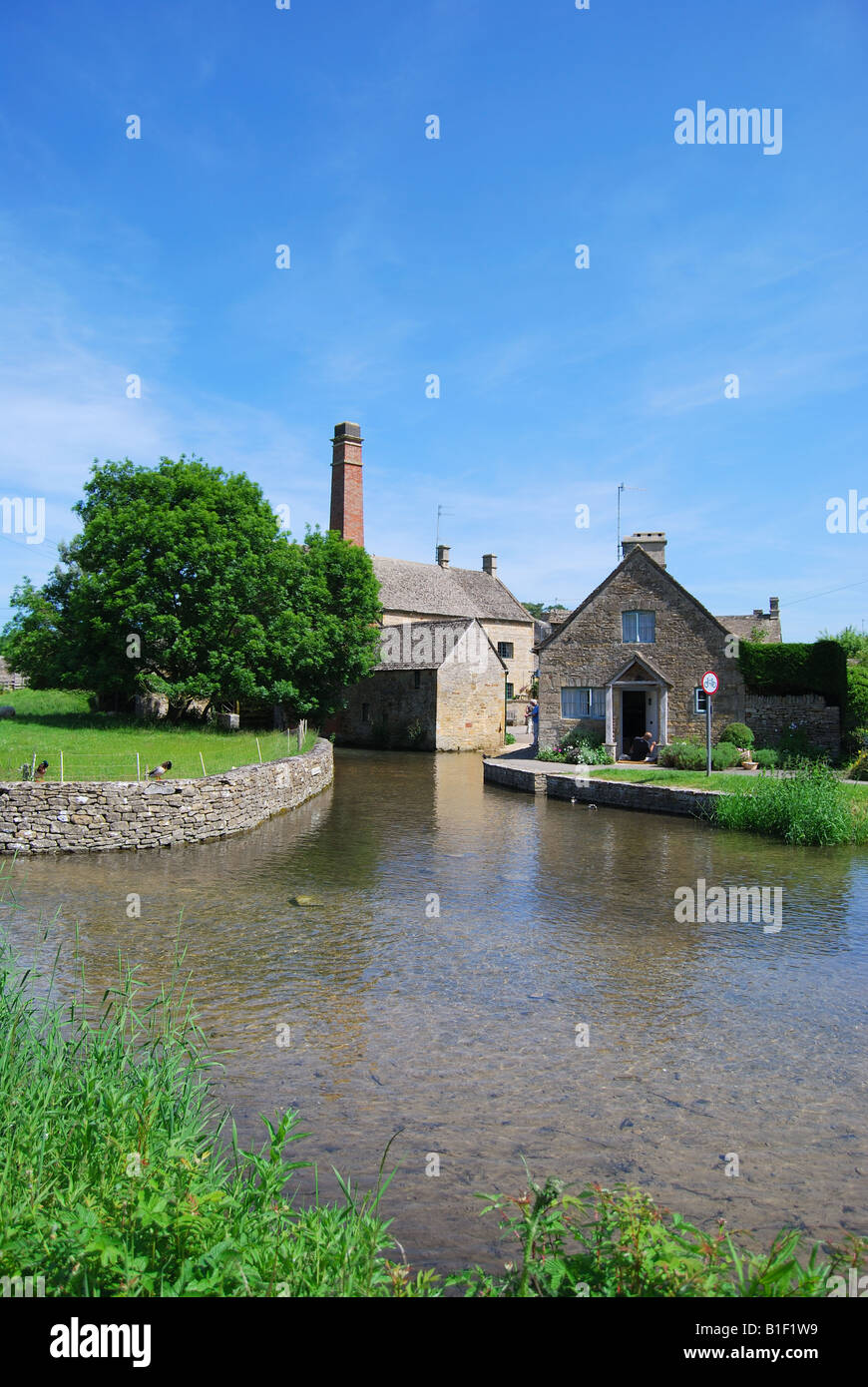 Le vieux moulin, Lower Slaughter, Cotswolds, Gloucestershire, Angleterre, Royaume-Uni Banque D'Images