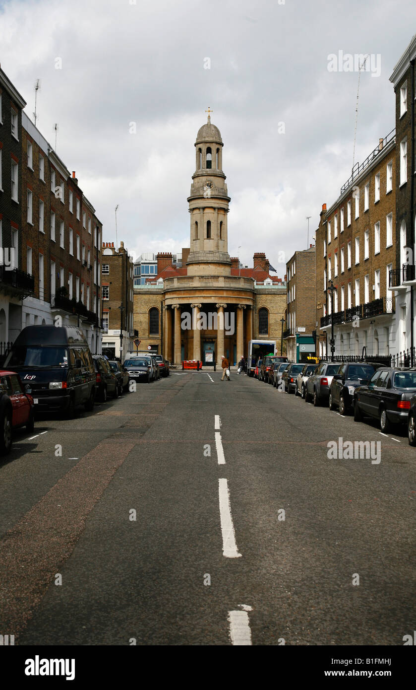 Vue vers le bas Wyndham Place de St Marys church dans Marylebone, Londres Banque D'Images