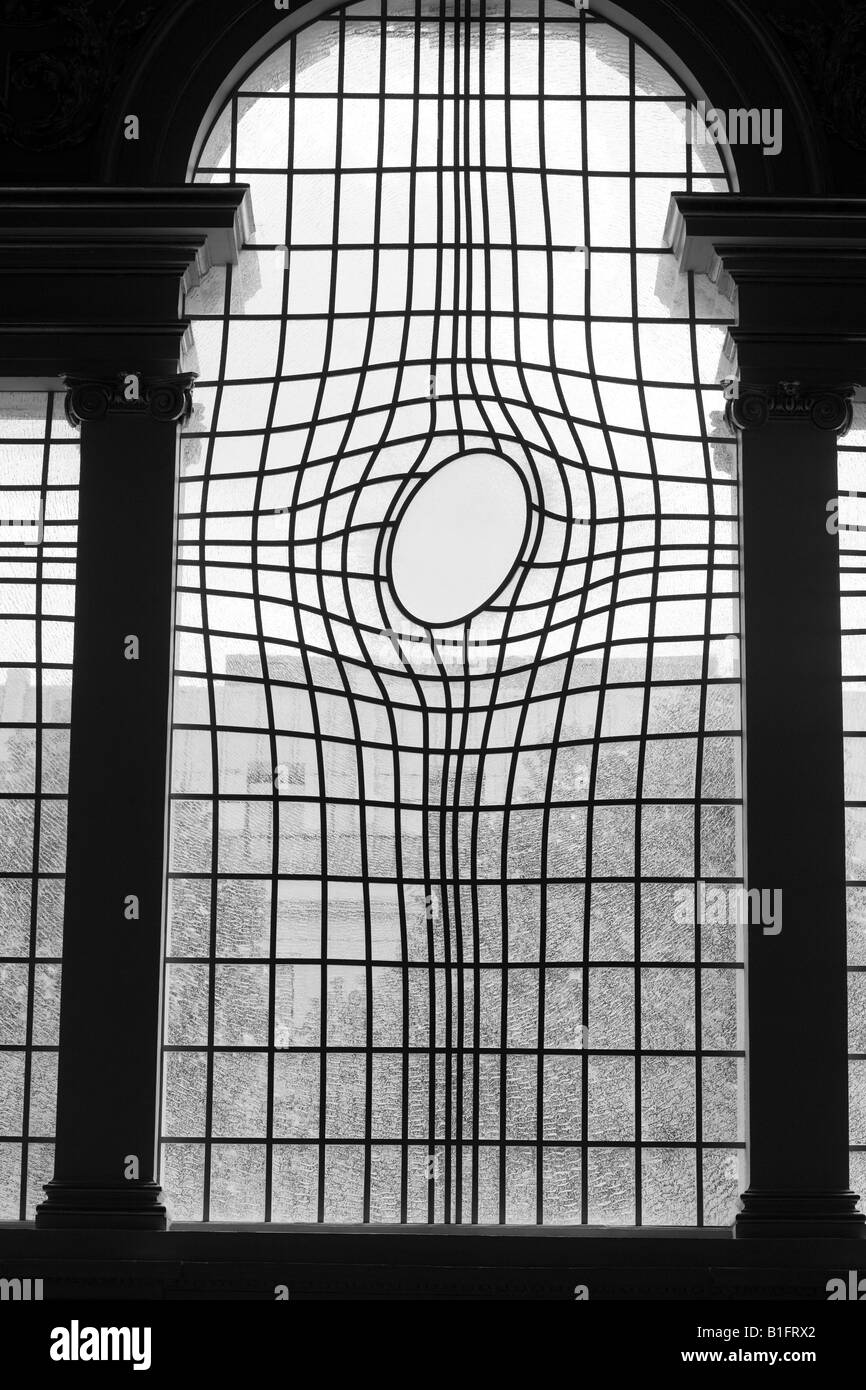 Nouveau vitrail contemporain de St Martin in the Fields church London England UK Banque D'Images