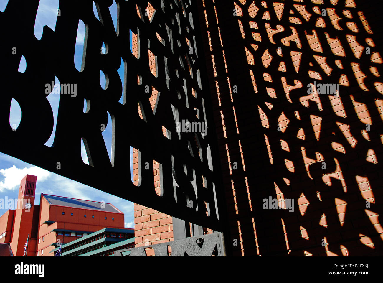 British Library, Londres en couleur (noir et blanc disponible) Banque D'Images