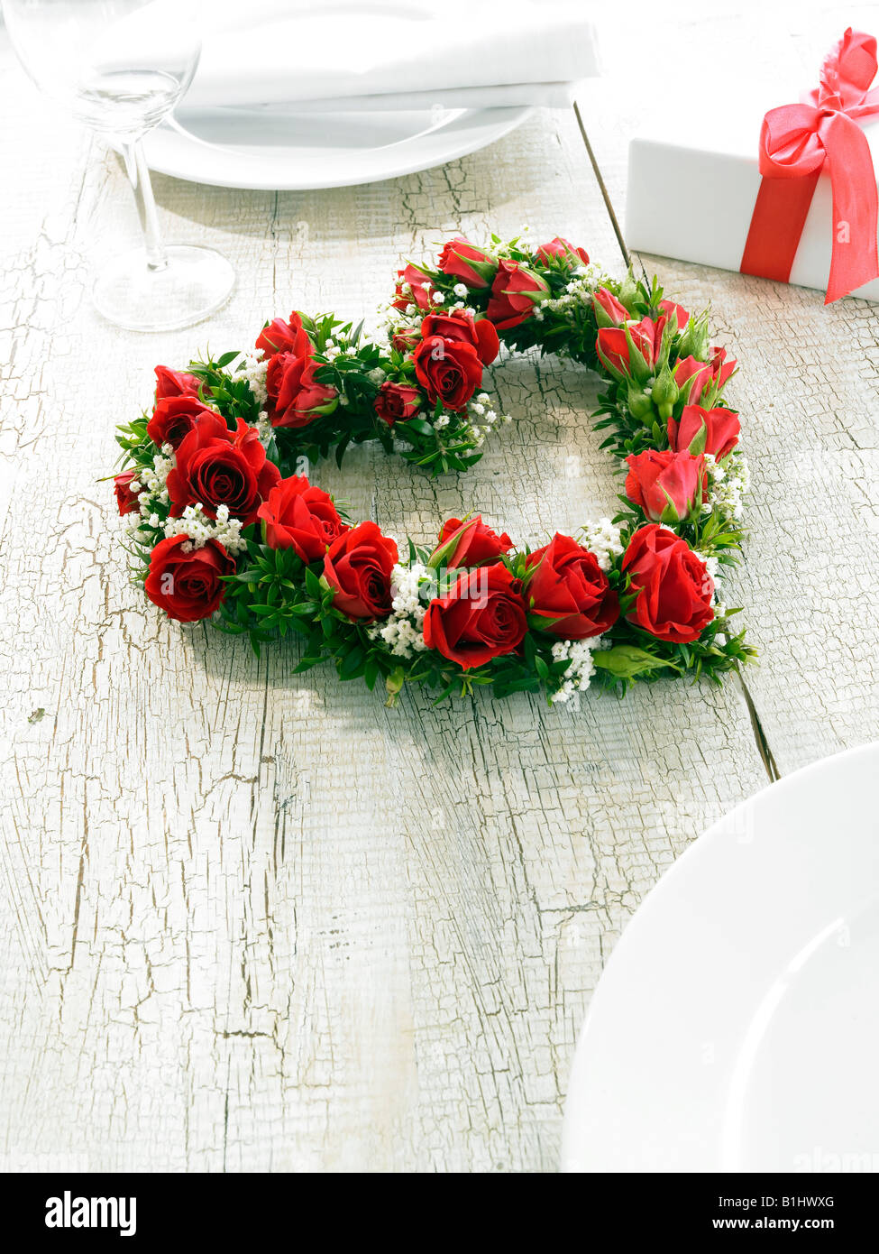 Coeur en roses, Myrtle, Baby's Breath Banque D'Images