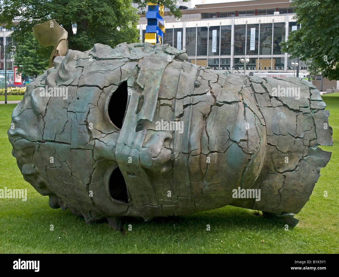 Exposition des oeuvres de l'artiste Igor Mitoraj statuen sur la place Willy Brandt Platz dans la ville de Francfort Banque D'Images