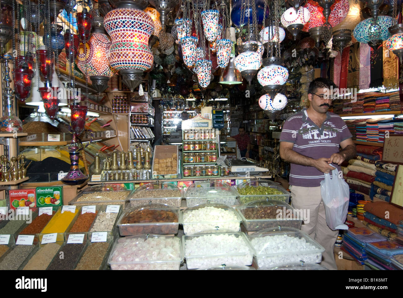 Marché aux épices, le quartier du bazar, Istanbul, Turquie Banque D'Images