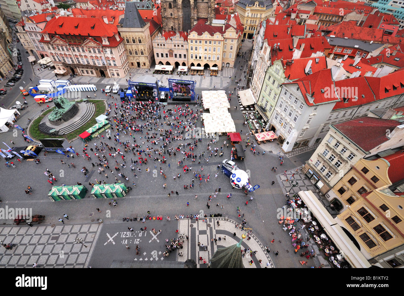 Une vue d'Ariel sur la place de la vieille ville d'Orloj, Prague, République Tchèque Banque D'Images