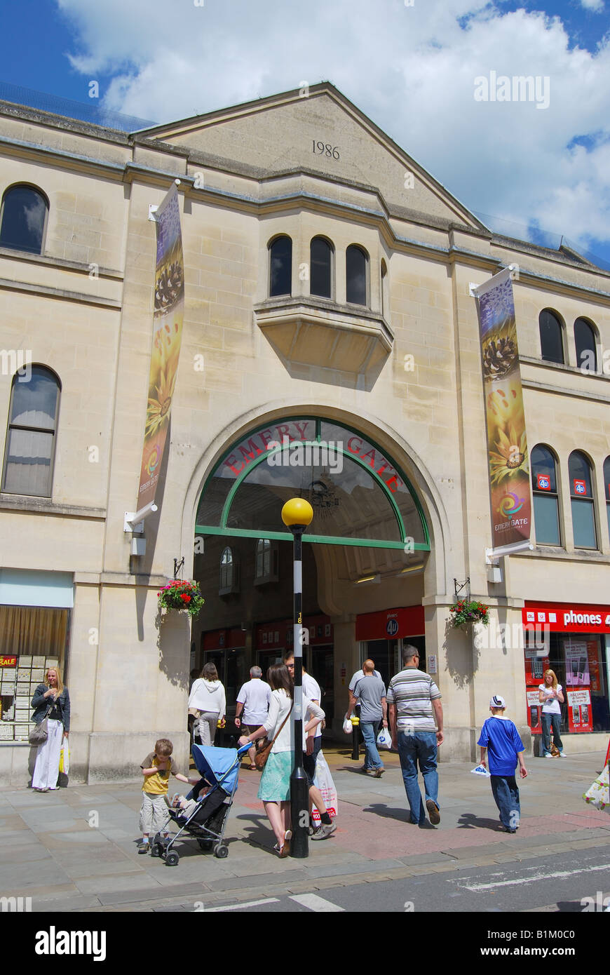 Emery Gate Shopping Centre, High Street, Chippenham, Wiltshire, Angleterre, Royaume-Uni Banque D'Images