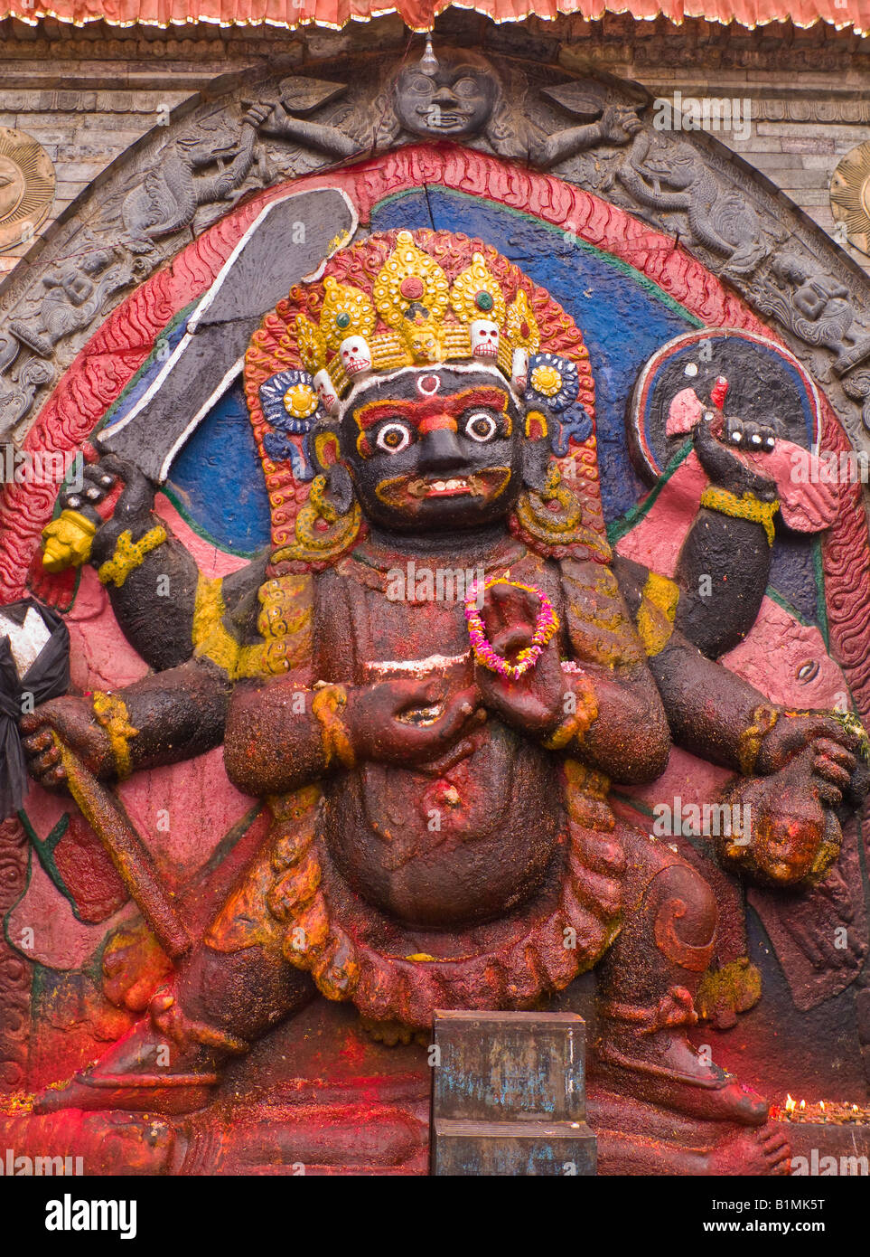 Sculpture de Kala Bhairab Durbar Square redoutable Katmandou Népal Banque D'Images