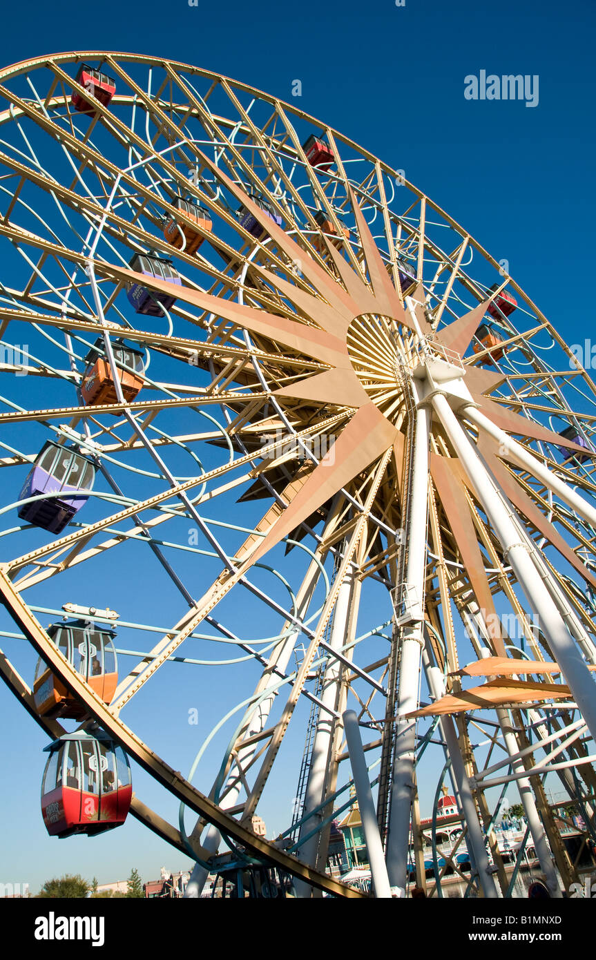 Grande roue, roue Sun California Adventure Park, Disneyland, Anaheim,  Californie Photo Stock - Alamy