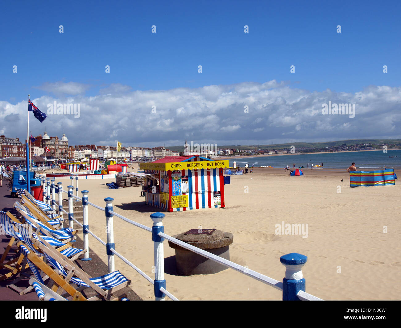 Vue de la promenade de la plage et la baie de Weymouth, Dorset, UK. Banque D'Images