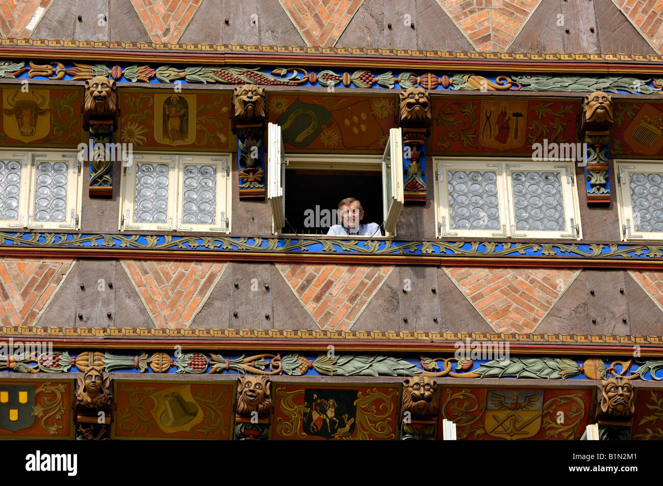 Boiseries décoratives sur le Knockenhaueramtshaus à la place du marché historique, Hildesheim, Basse-Saxe, Allemagne Banque D'Images