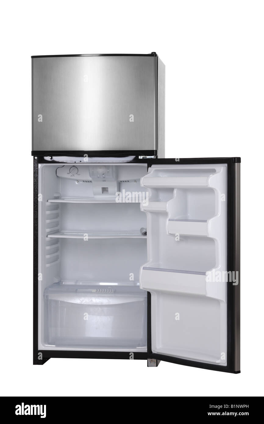 Réfrigérateur vide découper sur fond blanc Banque D'Images