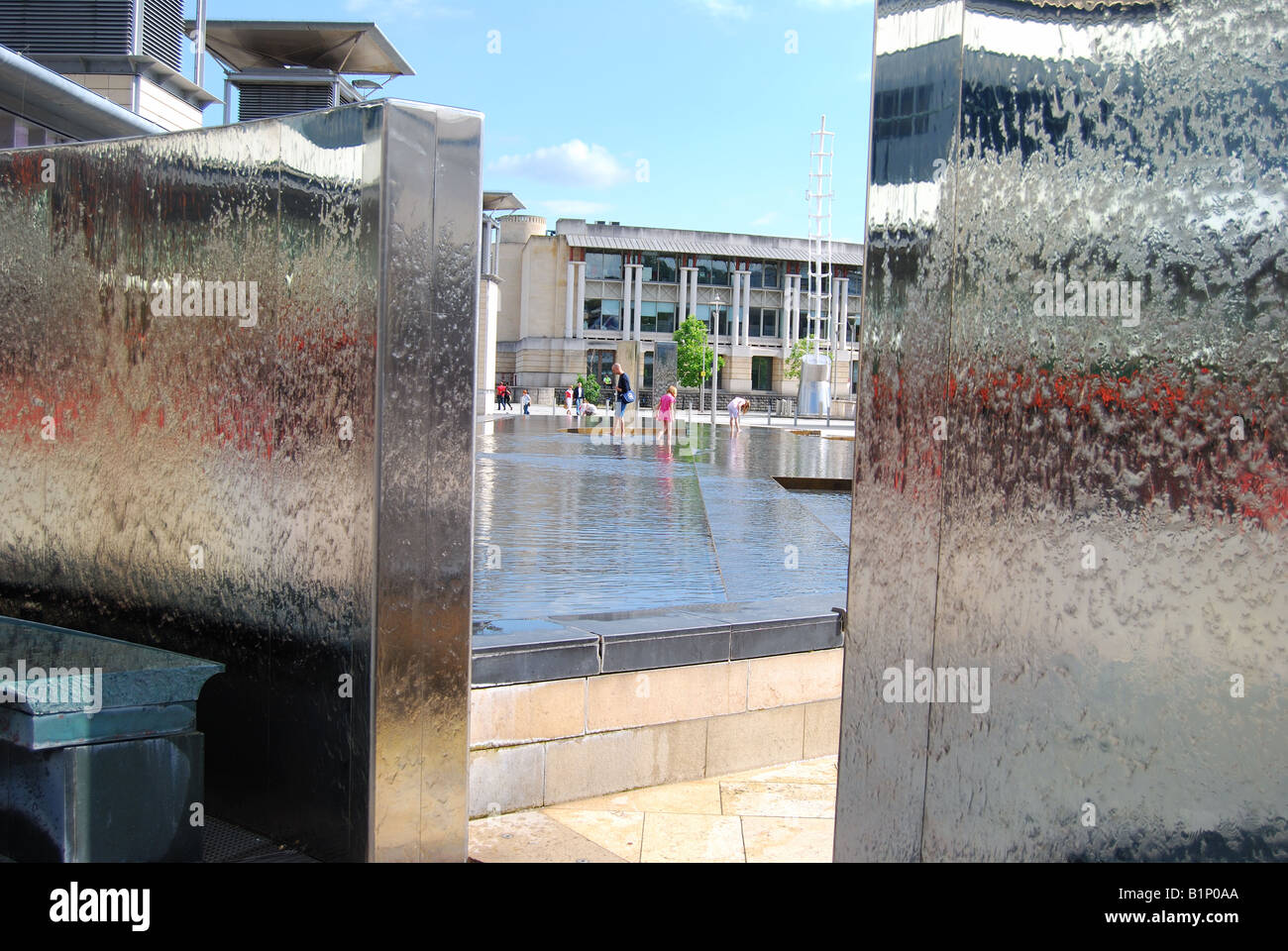 Fontaine de l'eau, la Place du Millénaire, Harbourside, Bristol, Angleterre, Royaume-Uni Banque D'Images