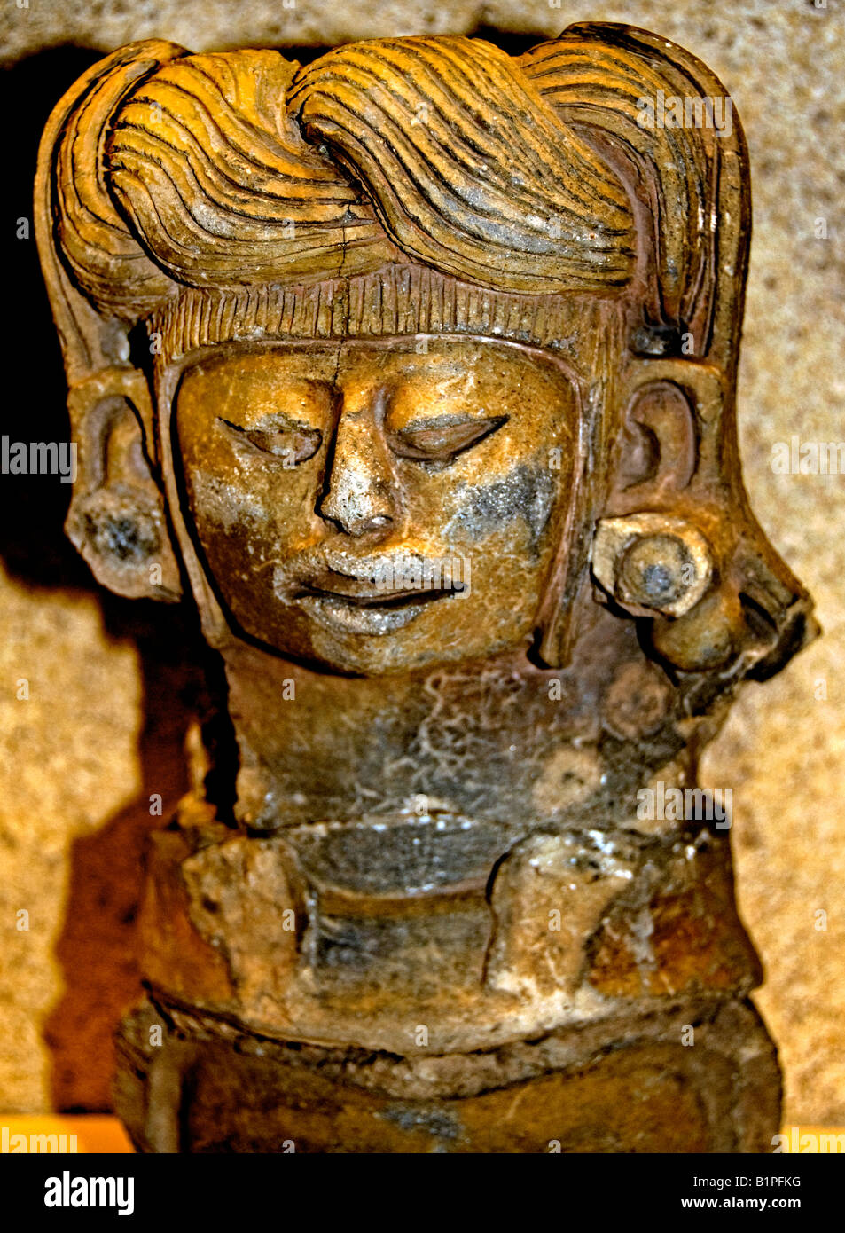 Ancienne Tête De Jaguar Olmèque – Figurine En Faïence, Art Mésoaméricain, Vers 800 Av. J.-C.