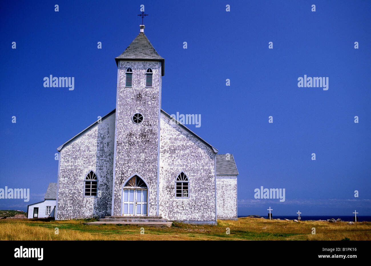 Une église blanche sur l'Ile aux marins, Saint Pierre et Miquelon Banque D'Images
