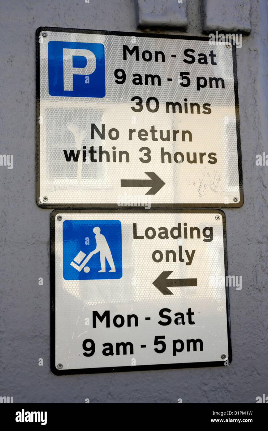 Restrictions de stationnement sign Banque D'Images