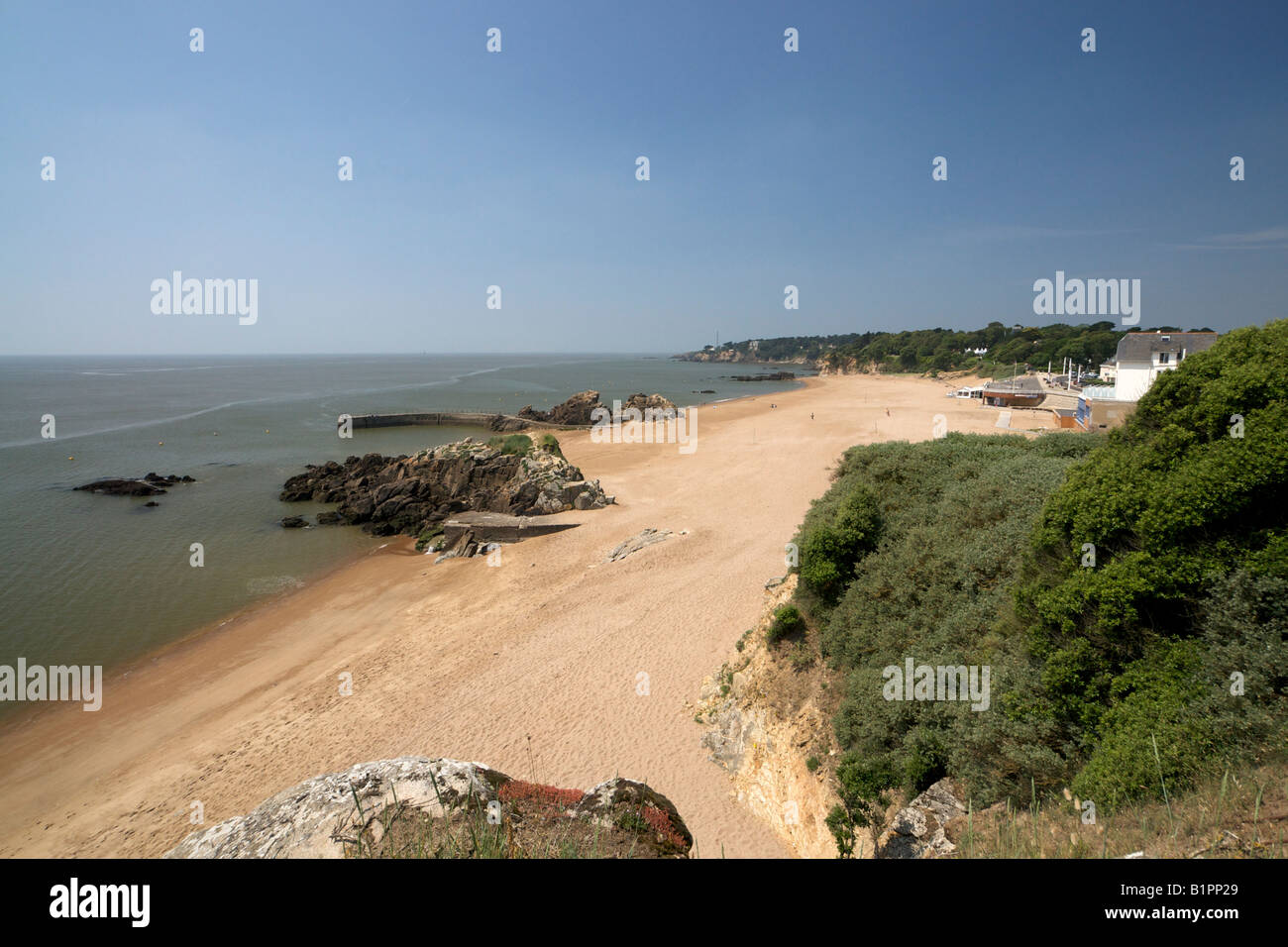 La Grande Plage De Sable A Saint Marc Sur Mer En Cote D Amour L Emplacement Pour Le Film Les Vacances De Monsieur Hulot Photo Stock Alamy