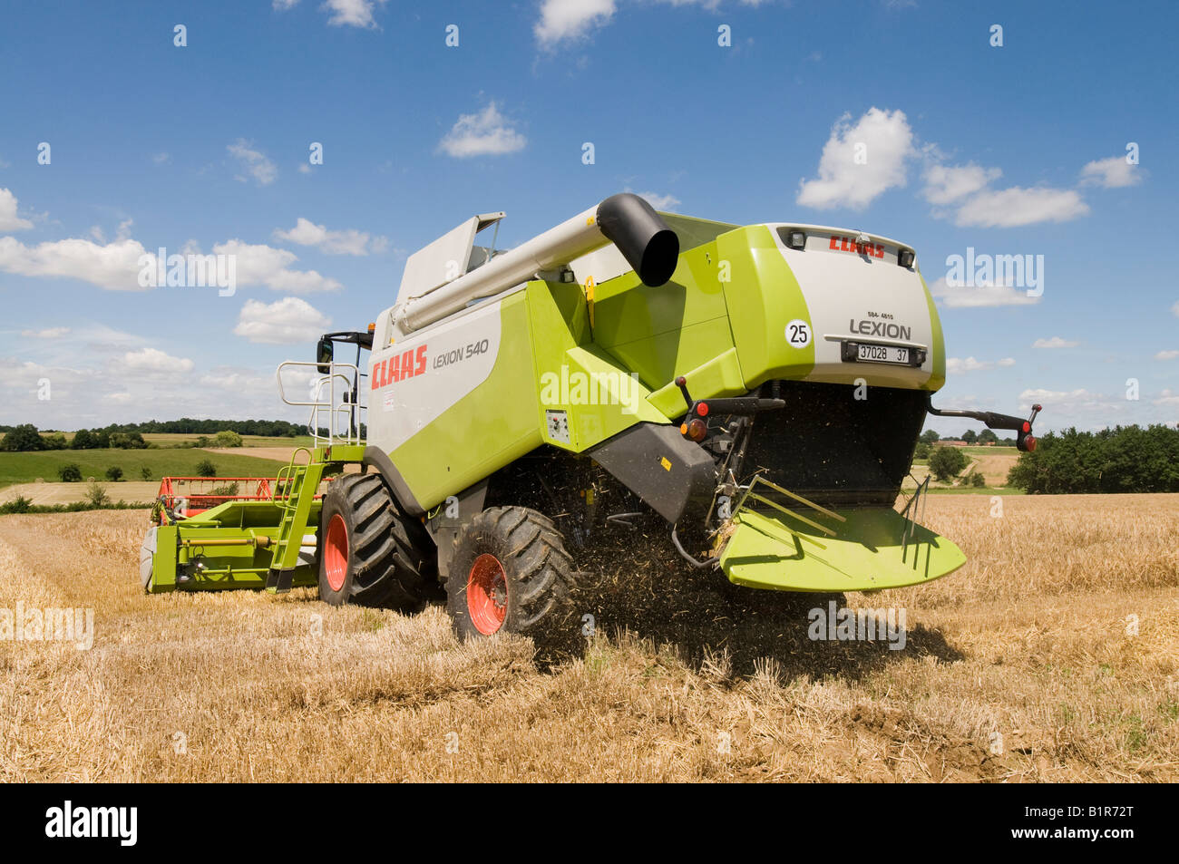 Première sortie du nouveau 'rendmt Lexion Claas 540' à la moissonneuse-batteuse, sud-Touraine, France. Banque D'Images