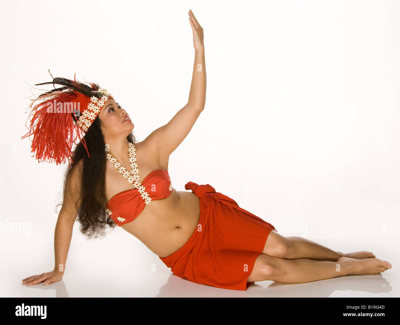 Islander woman danse tahitienne coiffe de plumes Banque D'Images