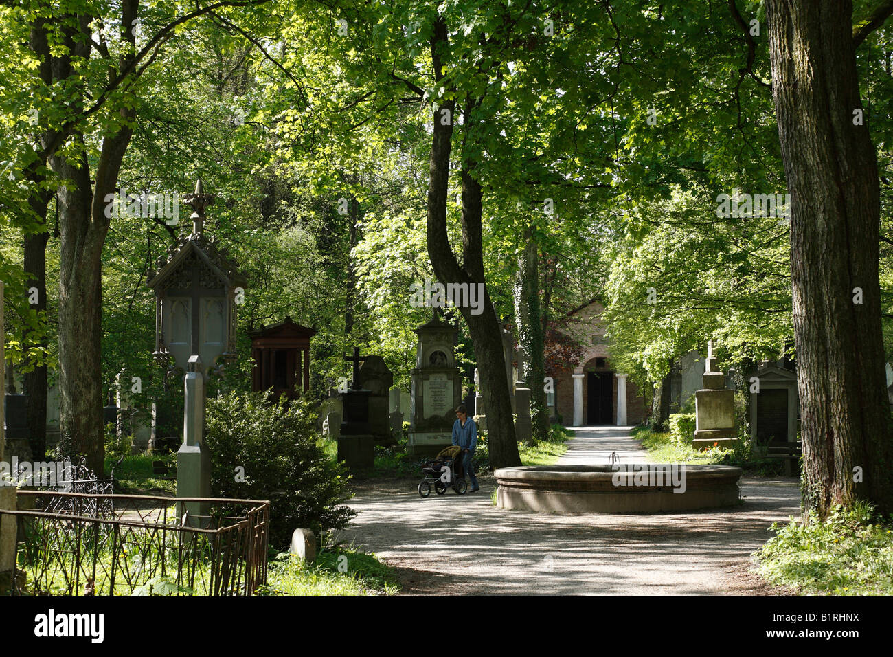 Suedlicher Alter Friedhof, ancien Cimetière du Sud, Isarvorstadt, Munich, Bavaria, Germany, Europe Banque D'Images