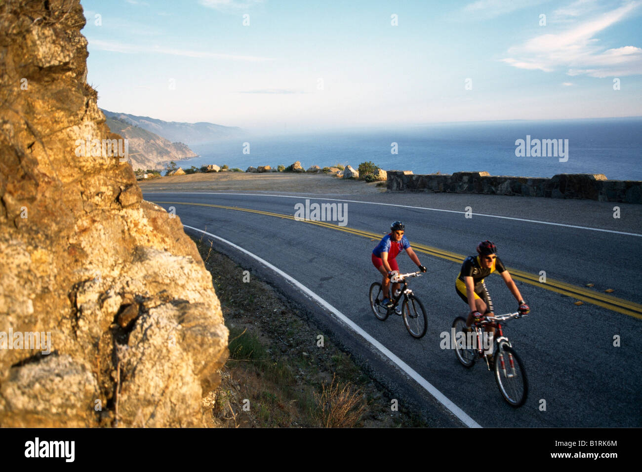 Randonnée à vélo, Monterey, la Route 1, California, USA Banque D'Images