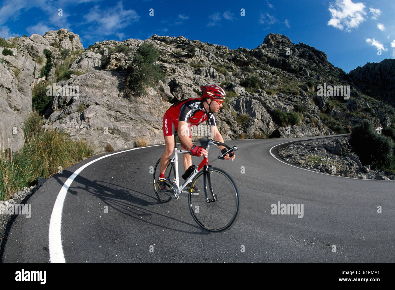 Mountainbiker, Serra Tramuntana, Majorque, Baleares, Espagne Banque D'Images