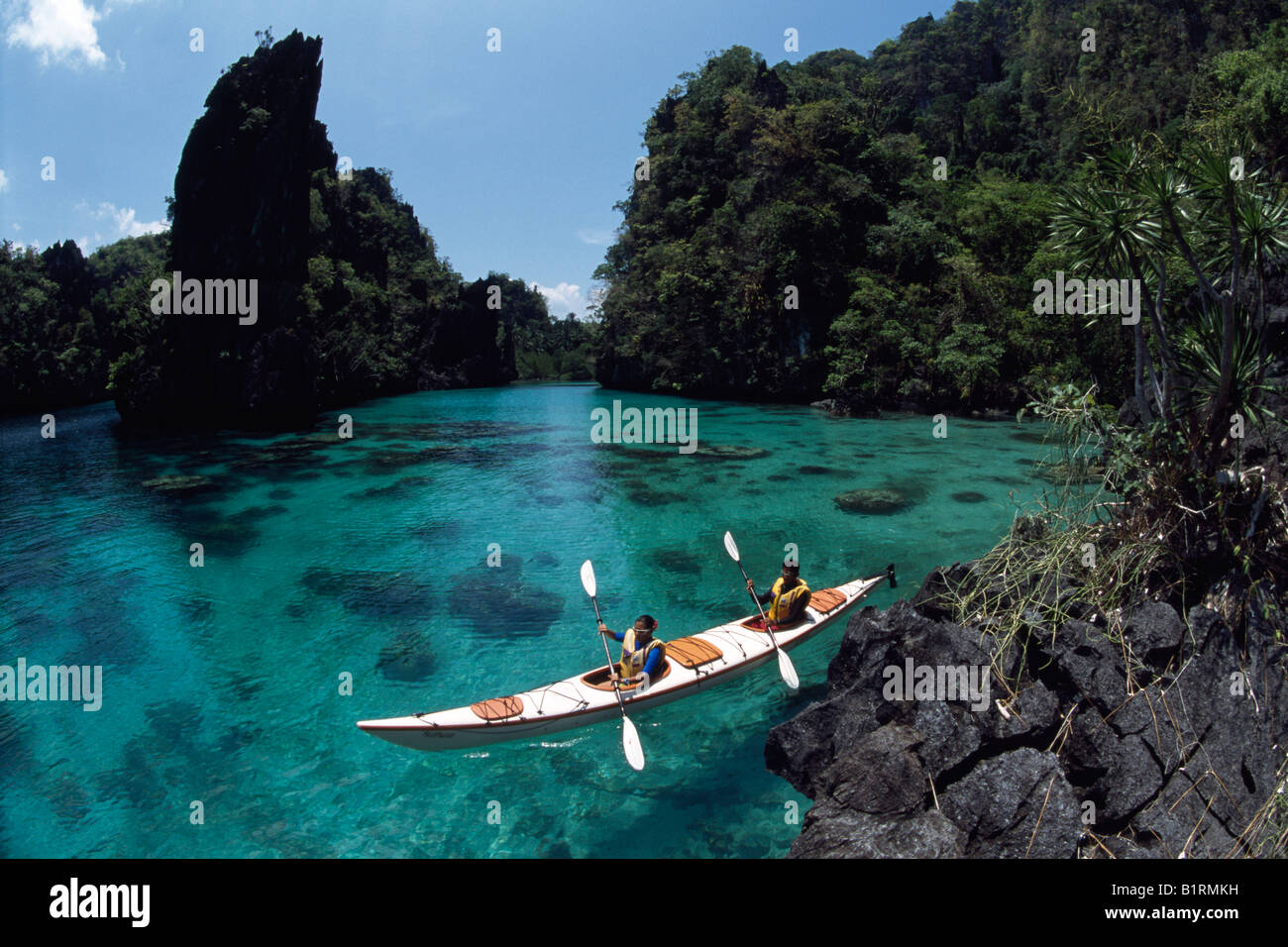 Kayak, El Nido, Bacuit de Miniloc Resort Palawan, Philippines Banque D'Images